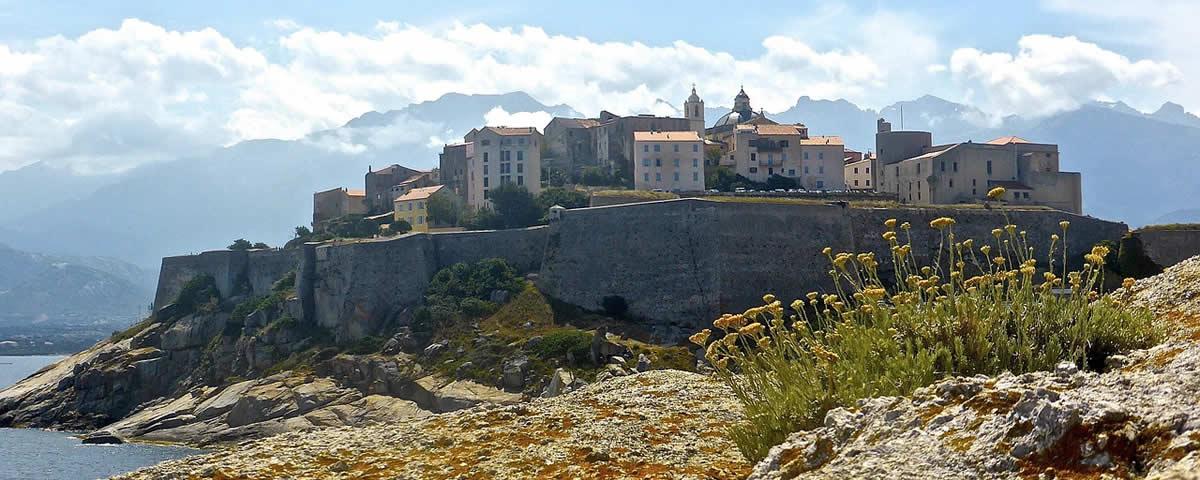 Calvi und die mächtige Zitadelle