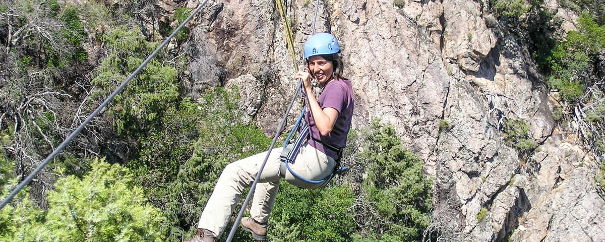 Seilrutsche im Via Ferrata im Bavellatal