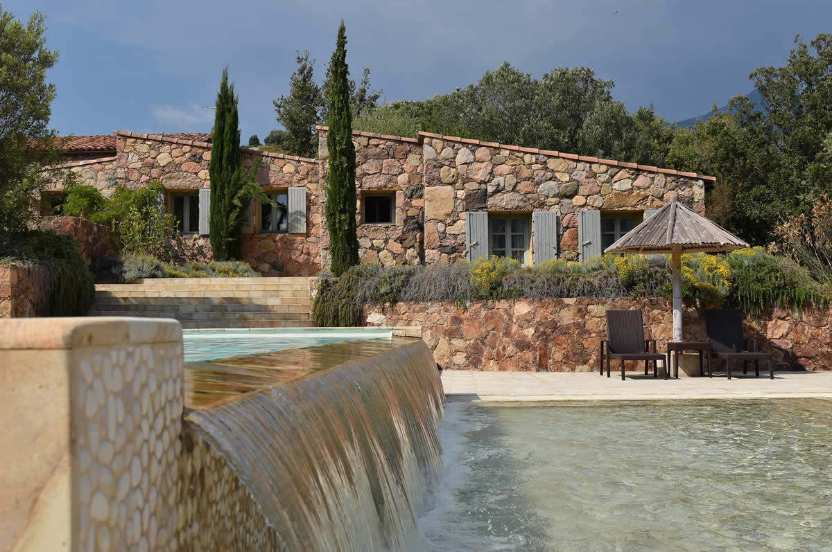 Ferienhaus mit Pool auf Korsika