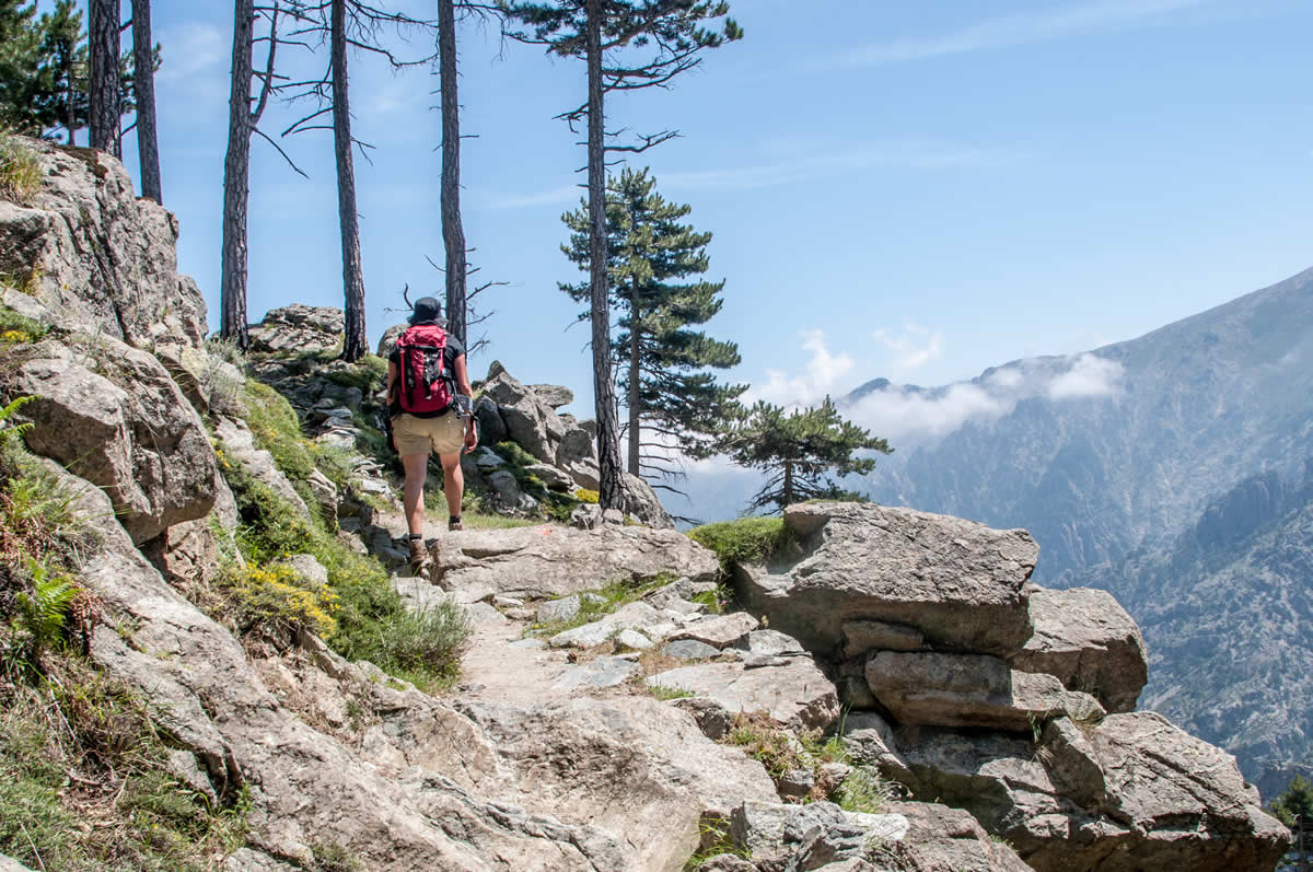 Wanderweg im Restonica Tal